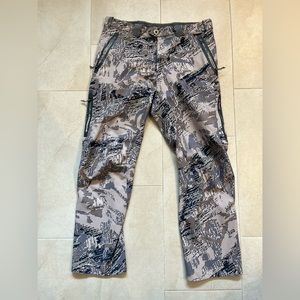 Sitka Pant - Lightly insulated. Optifade camo pattern